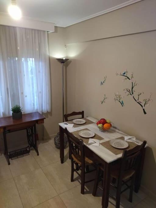 Kalamata Beach Maizonette Ground Floor And Semi-Basement With Yard Eksteriør billede