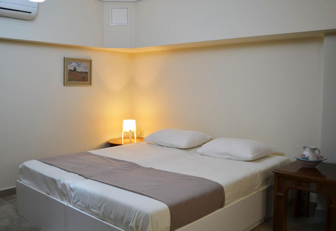Kalamata Beach Maizonette Ground Floor And Semi-Basement With Yard Eksteriør billede